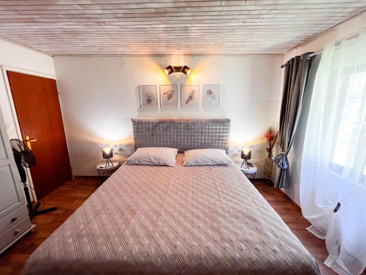 Apartment Cesare 3 Zastražišće Zewnętrze zdjęcie