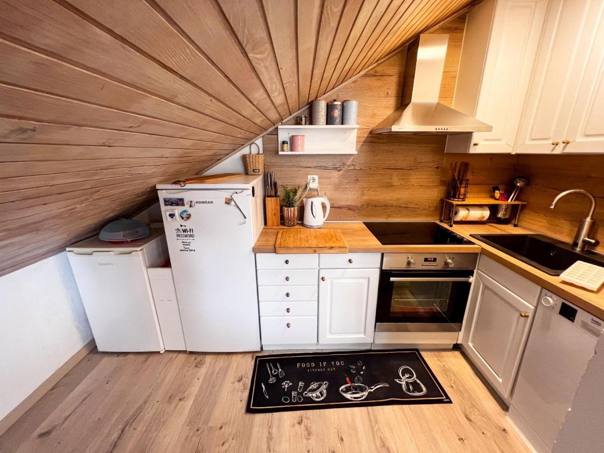 Apartment Cesare 3 Zastražišće Zewnętrze zdjęcie