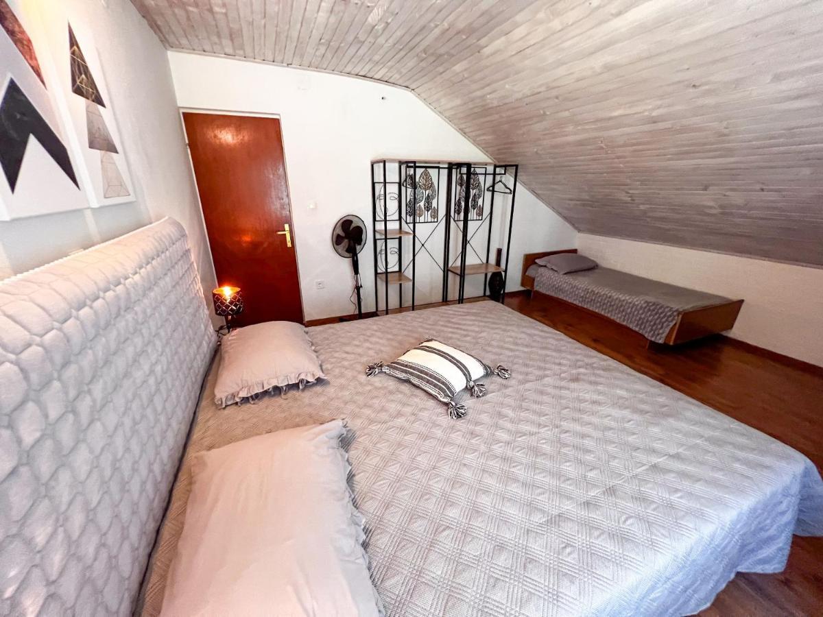 Apartment Cesare 3 Zastražišće Zewnętrze zdjęcie